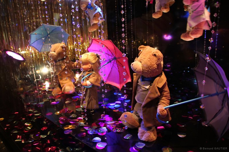 Vitrines de Noel 2010 Grands Magasins Paris_005.JPG